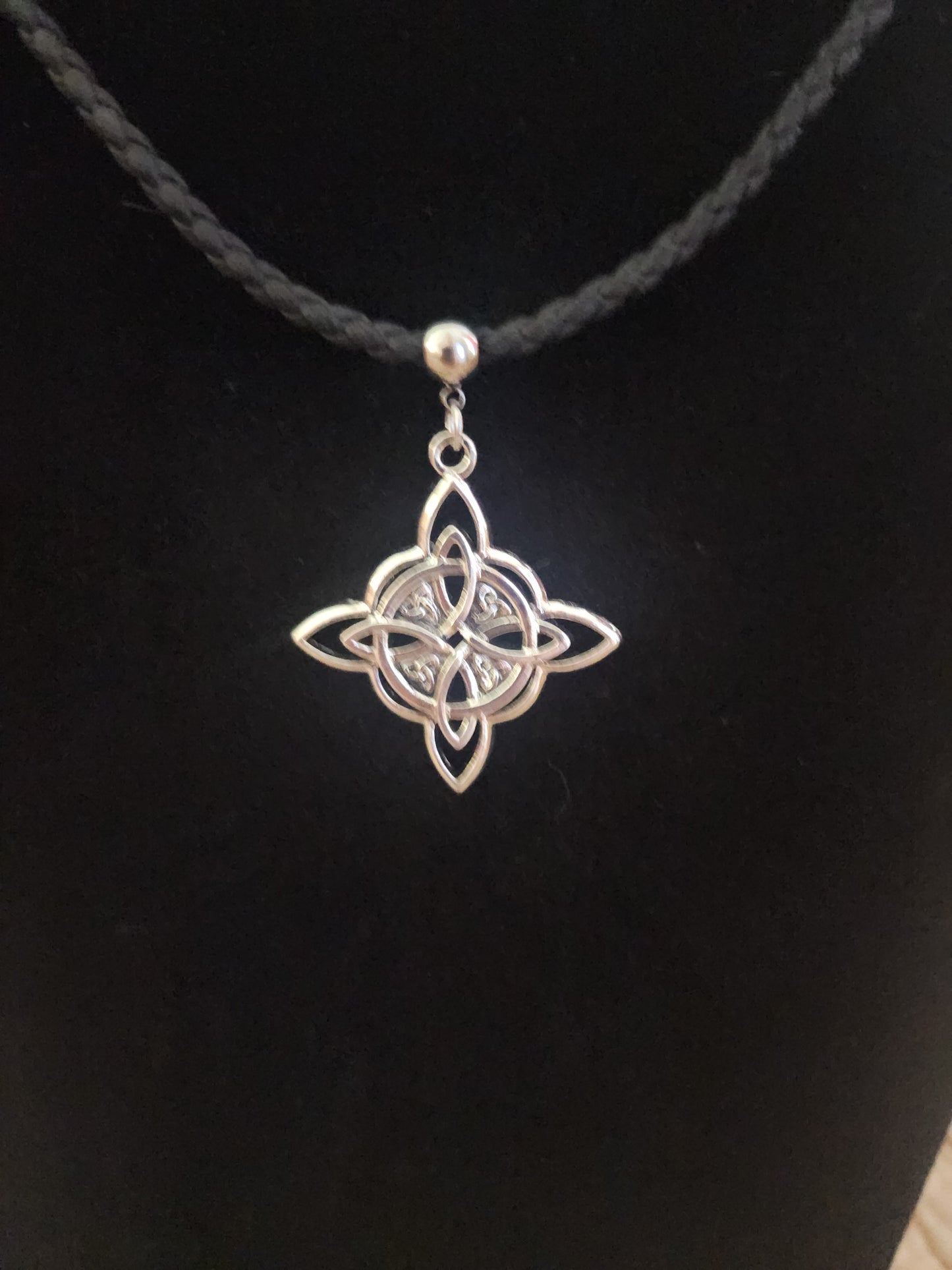 Celtic witches knot necklace with earrings set