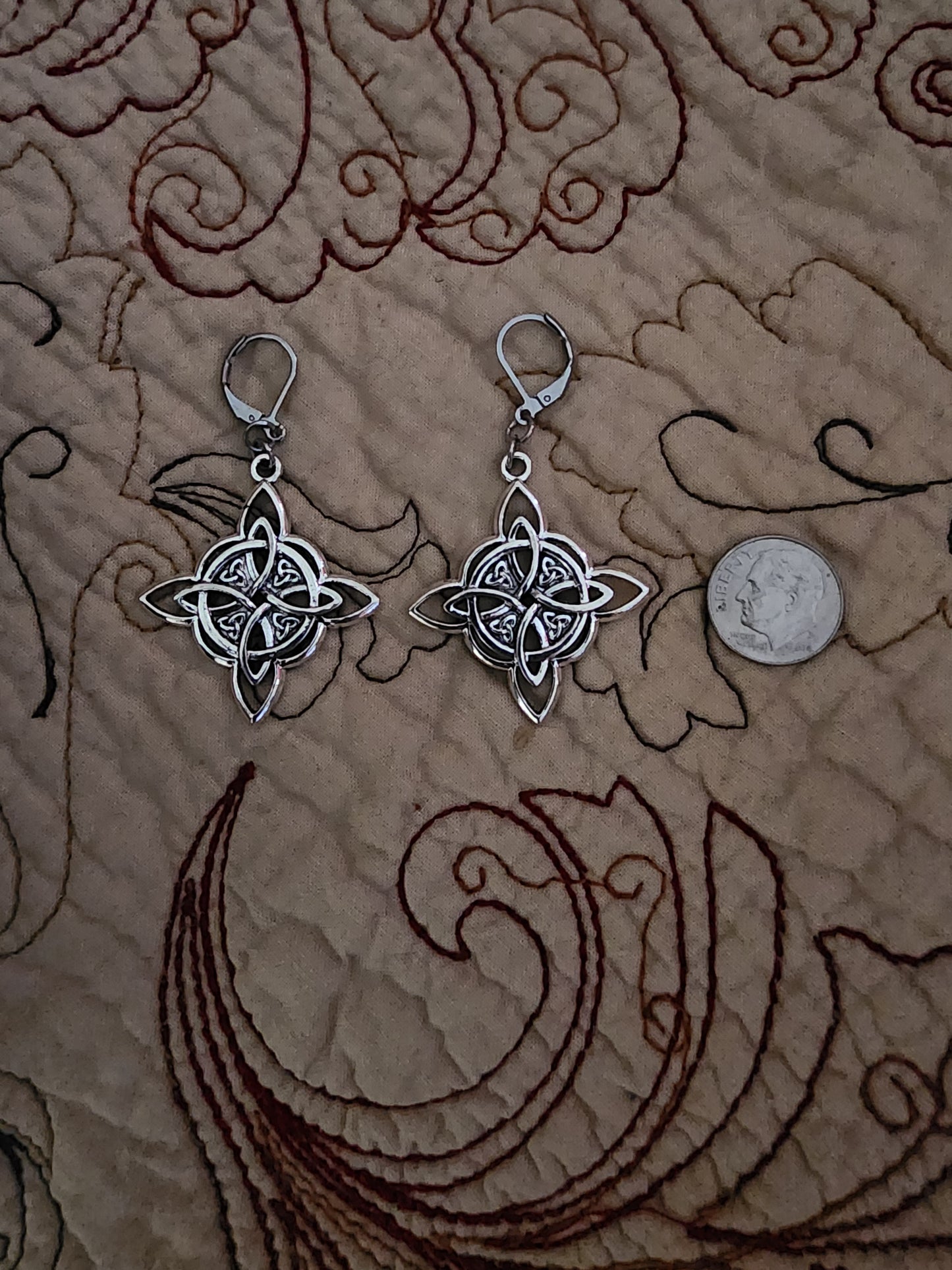 Celtic witches knot necklace with earrings set