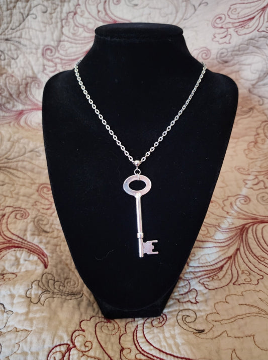 Simple Key necklace #2