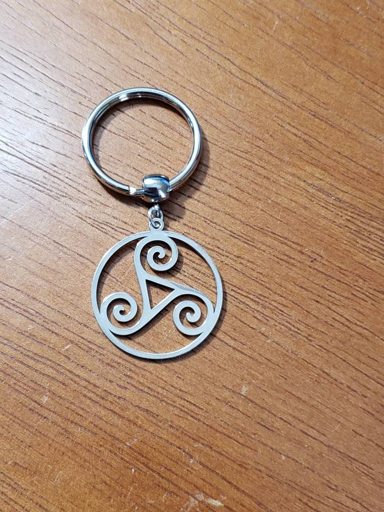 Triskelion keychain